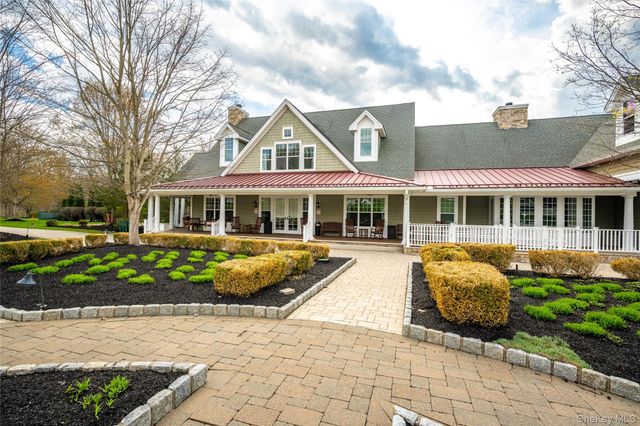 19 Bayberry Street, Hopewell Junction, NY 12533