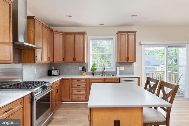 514 SLEIGH DR, Cross Junction, VA 22625