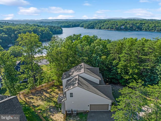 514 SLEIGH DR, Cross Junction, VA 22625