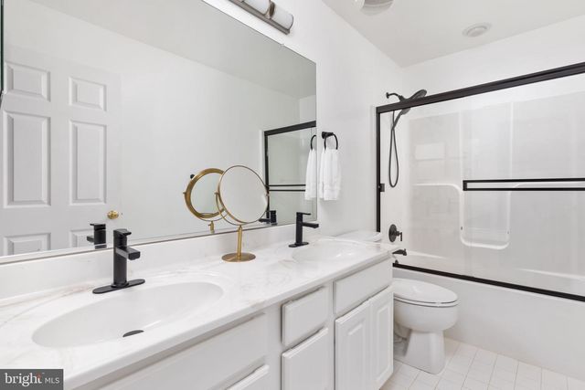 514 SLEIGH DR, Cross Junction, VA 22625