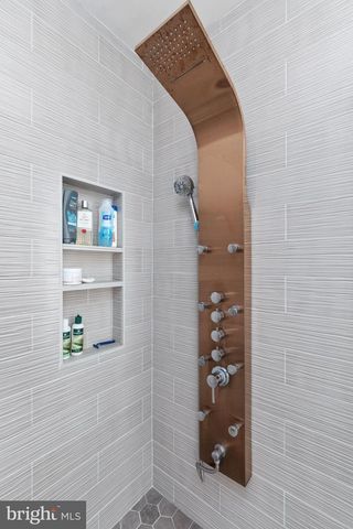 514 SLEIGH DR, Cross Junction, VA 22625