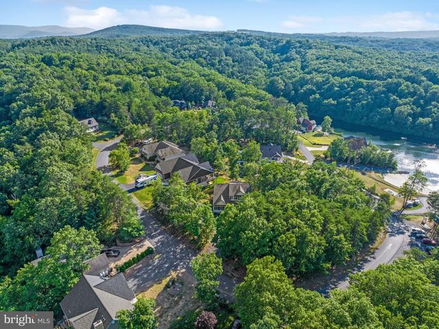 514 SLEIGH DR, Cross Junction, VA 22625