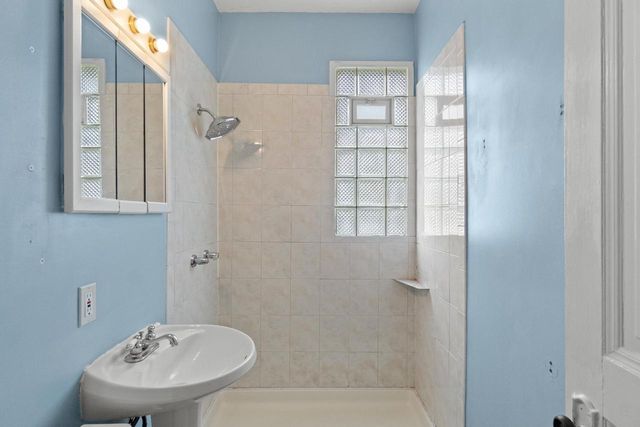 3641 E Whittaker AVENUE, Cudahy, WI 53110