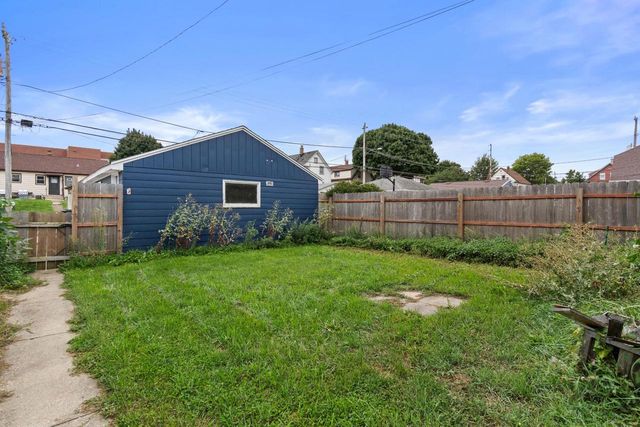 3641 E Whittaker AVENUE, Cudahy, WI 53110
