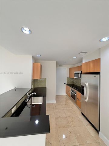 1060 Brickell Ave 3705, Miami, FL 33131