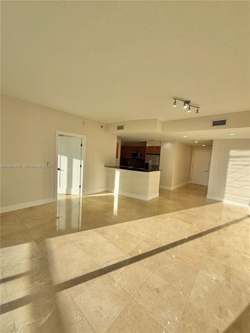 1060 Brickell Ave 3705, Miami, FL 33131