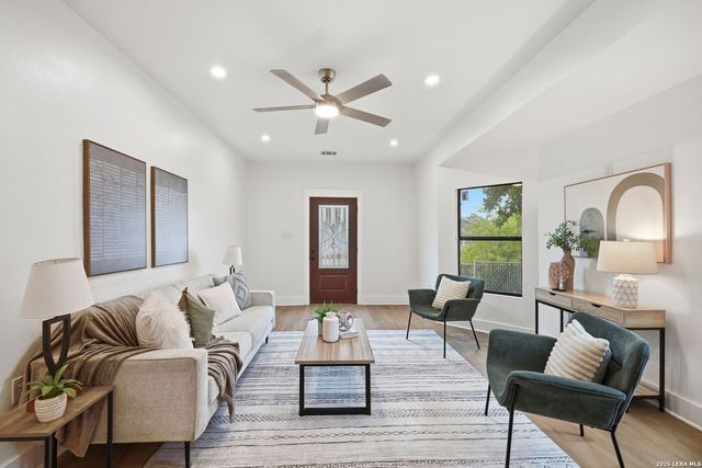1629 Santa Anna, San Antonio, TX 78201