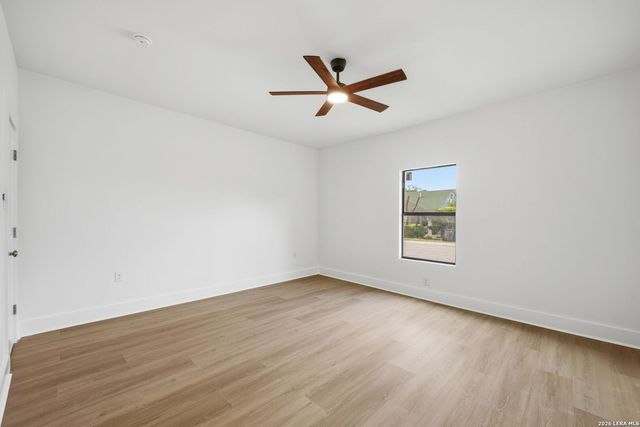 1629 Santa Anna, San Antonio, TX 78201