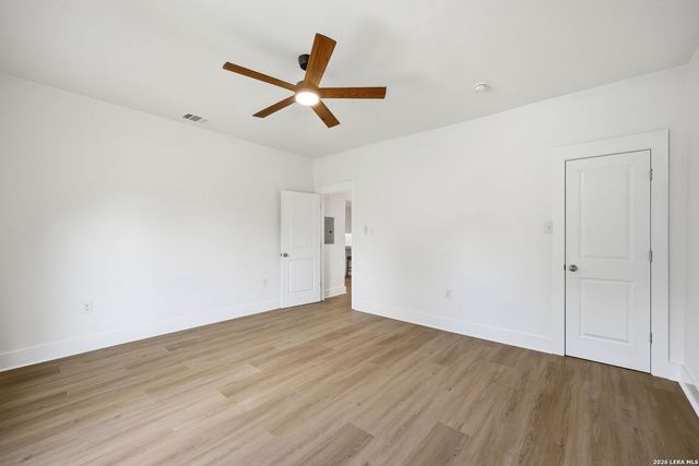 1629 Santa Anna, San Antonio, TX 78201