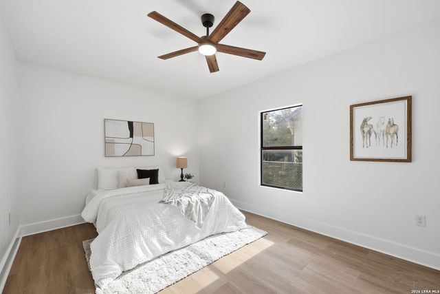 1629 Santa Anna, San Antonio, TX 78201