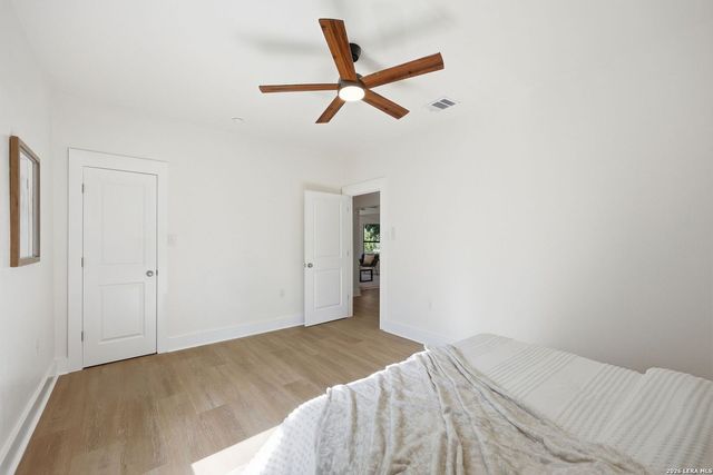 1629 Santa Anna, San Antonio, TX 78201