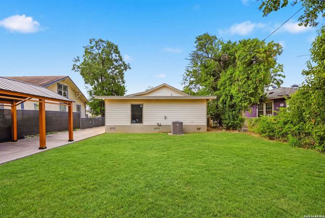1629 Santa Anna, San Antonio, TX 78201