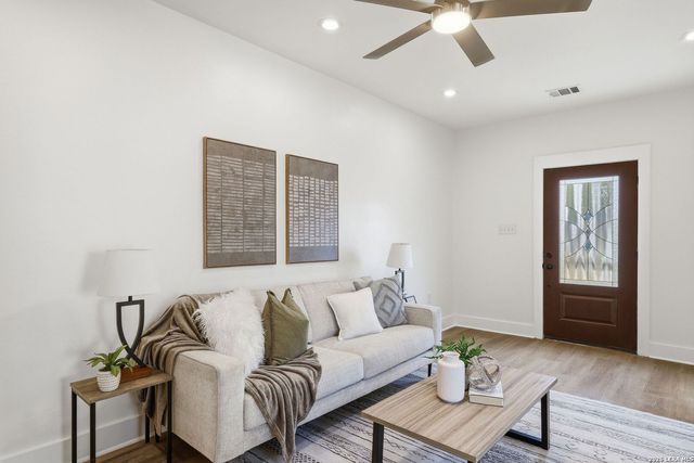 1629 Santa Anna, San Antonio, TX 78201