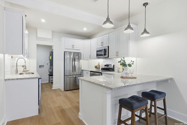 1629 Santa Anna, San Antonio, TX 78201