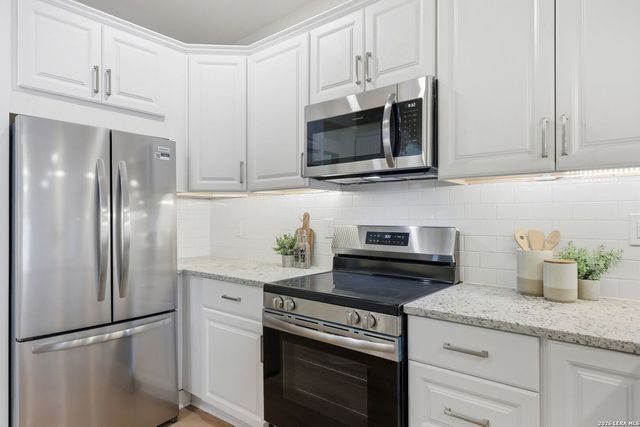 1629 Santa Anna, San Antonio, TX 78201