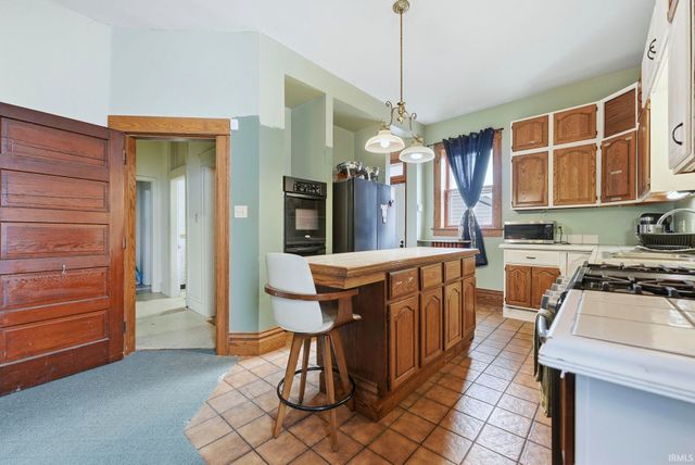 301 W Creighton Avenue, Fort Wayne, IN 46807