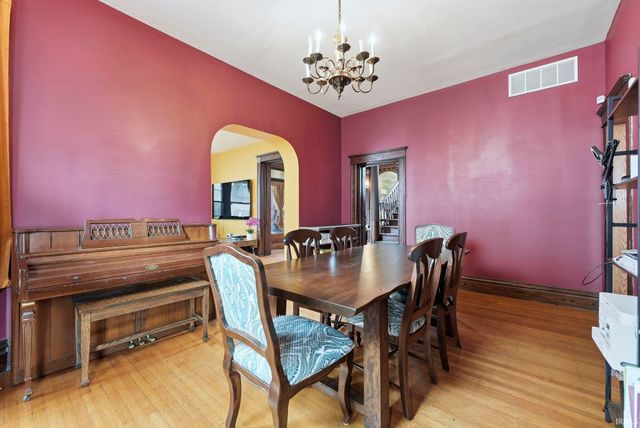 301 W Creighton Avenue, Fort Wayne, IN 46807