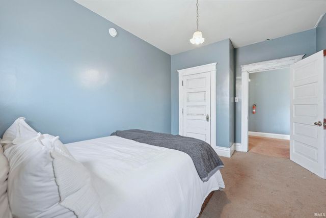 301 W Creighton Avenue, Fort Wayne, IN 46807