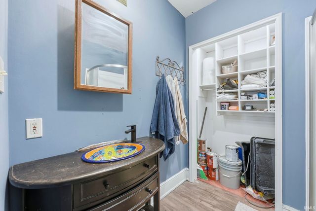 301 W Creighton Avenue, Fort Wayne, IN 46807