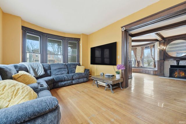 301 W Creighton Avenue, Fort Wayne, IN 46807