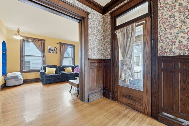 301 W Creighton Avenue, Fort Wayne, IN 46807