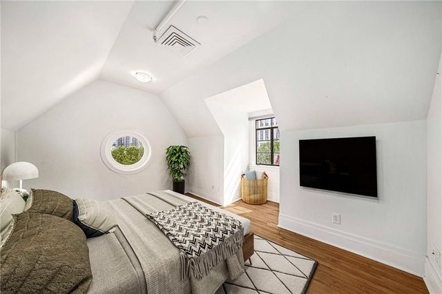 81 Peachtree Place NE 12, Atlanta, GA 30309