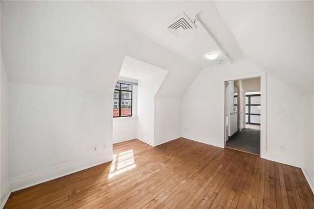 81 Peachtree Place NE 12, Atlanta, GA 30309