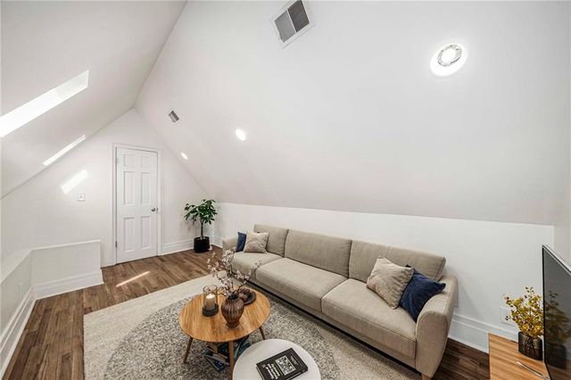 81 Peachtree Place NE 12, Atlanta, GA 30309