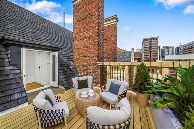 81 Peachtree Place NE 12, Atlanta, GA 30309