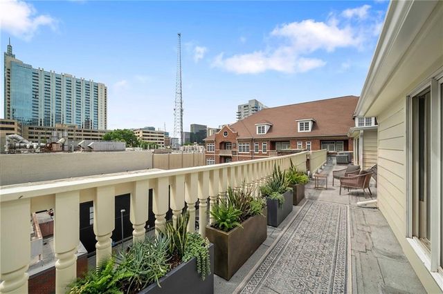 81 Peachtree Place NE 12, Atlanta, GA 30309