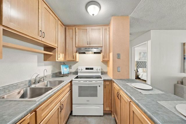 6394 Rancho Mission Rd 121, San Diego, CA 92108
