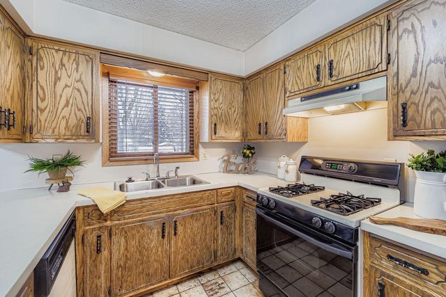 3508 77th Avenue N, Brooklyn Park, MN 55443