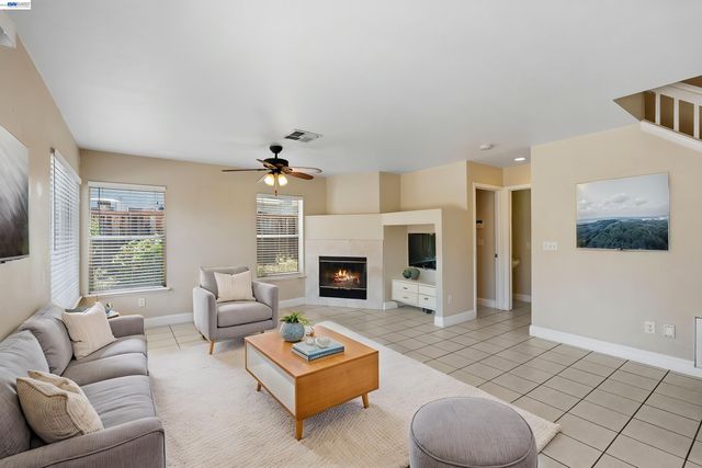 3264 Ernest Dr, Tracy, CA 95376
