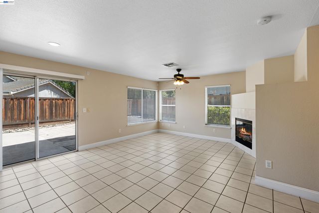 3264 Ernest Dr, Tracy, CA 95376