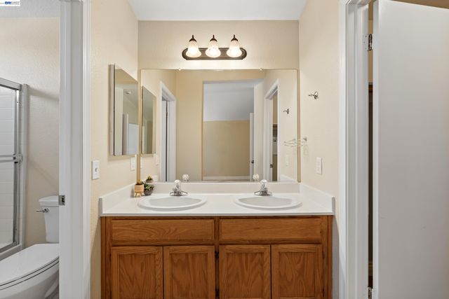 3264 Ernest Dr, Tracy, CA 95376
