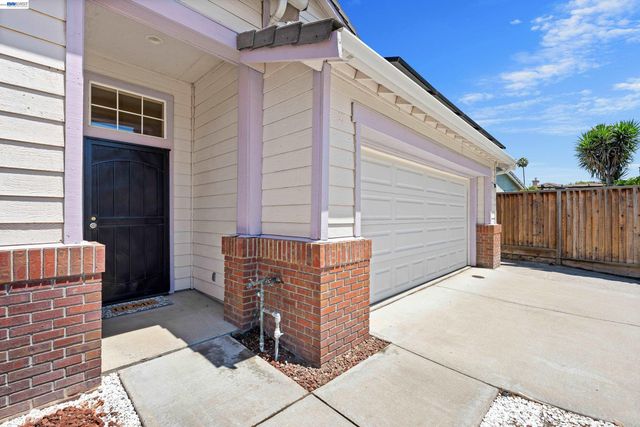 3264 Ernest Dr, Tracy, CA 95376