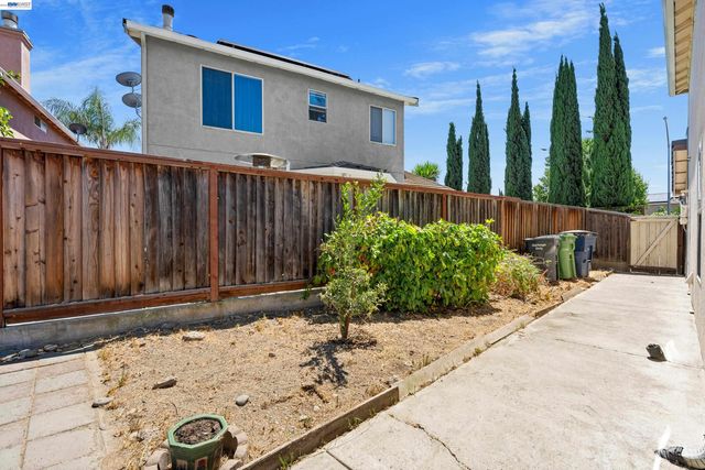 3264 Ernest Dr, Tracy, CA 95376