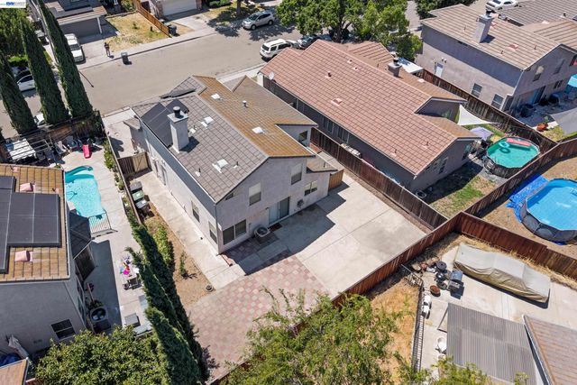 3264 Ernest Dr, Tracy, CA 95376