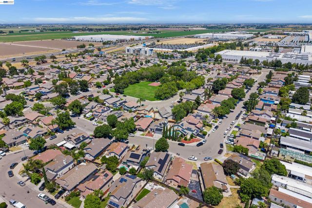 3264 Ernest Dr, Tracy, CA 95376