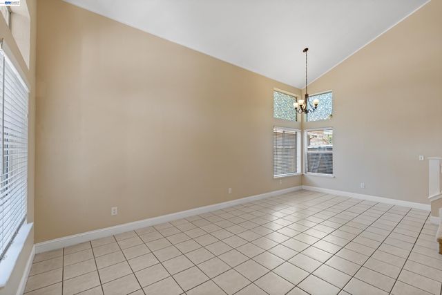 3264 Ernest Dr, Tracy, CA 95376