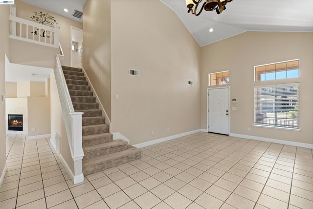 3264 Ernest Dr, Tracy, CA 95376