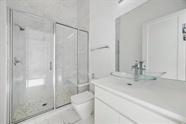 4670 Cedar Street, Bellaire, TX 77401