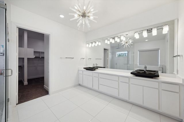 4670 Cedar Street, Bellaire, TX 77401