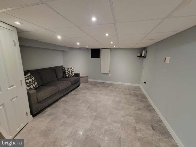 3537 SUNNYSIDE AVE, Philadelphia, PA 19129