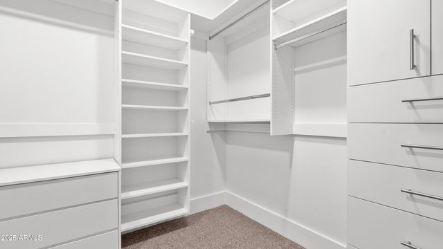 5250 E DEER VALLEY Drive 401, Phoenix, AZ 85054