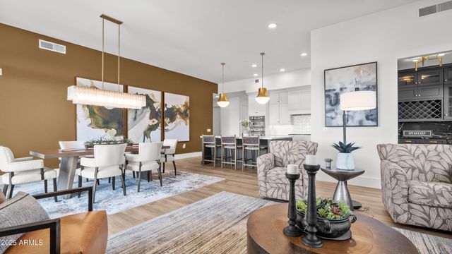 5250 E DEER VALLEY Drive 401, Phoenix, AZ 85054