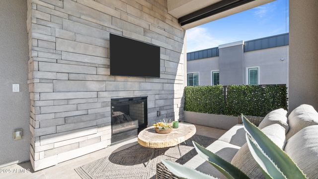 5250 E DEER VALLEY Drive 401, Phoenix, AZ 85054