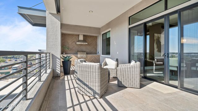 5250 E DEER VALLEY Drive 401, Phoenix, AZ 85054