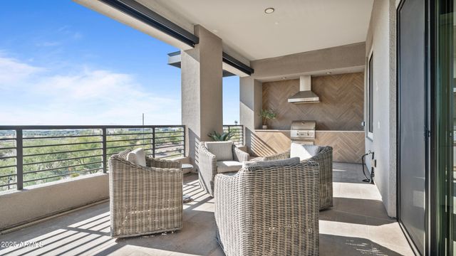 5250 E DEER VALLEY Drive 401, Phoenix, AZ 85054