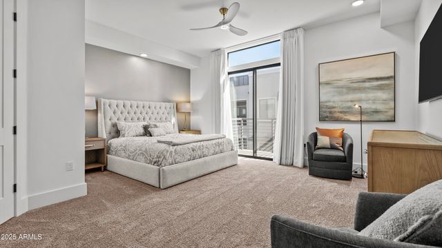 5250 E DEER VALLEY Drive 401, Phoenix, AZ 85054